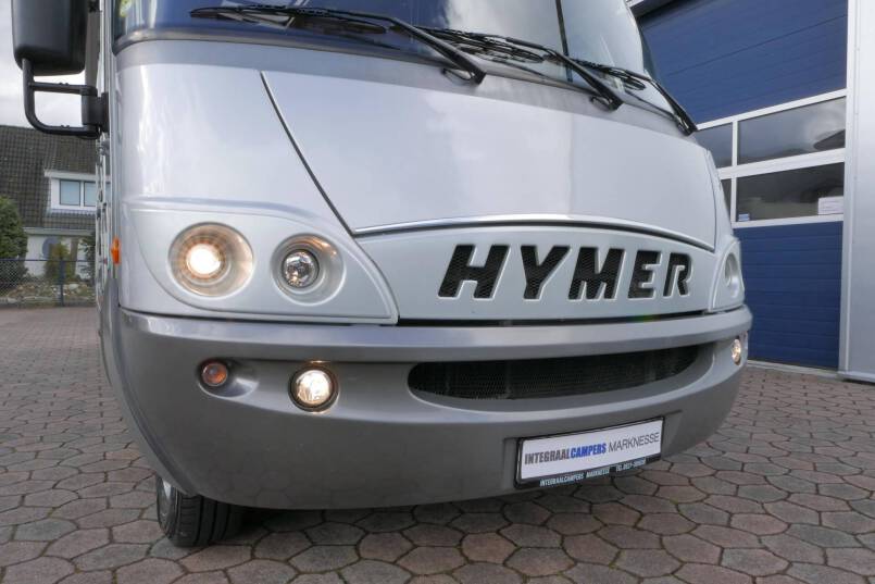 Hymer B 674 G Elegance Zilver AUTOMAAT, BOVENKASTJES, enkele bedden 6
