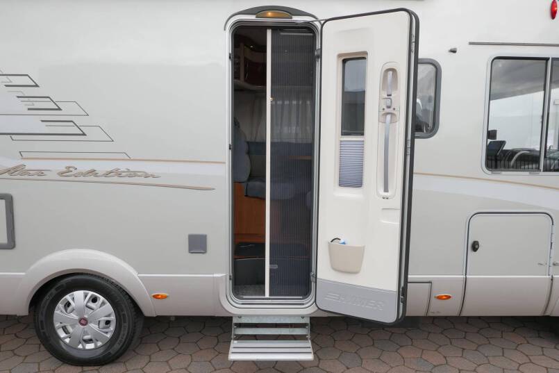 Hymer B 614 SL Star Edition champagne, 3.0 157 pk, lange uitvoering 12