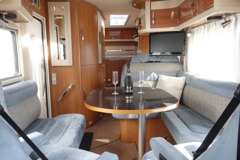 Hymer B 614 SL Star Edition champagne, 3.0 157 pk, lange uitvoering 23