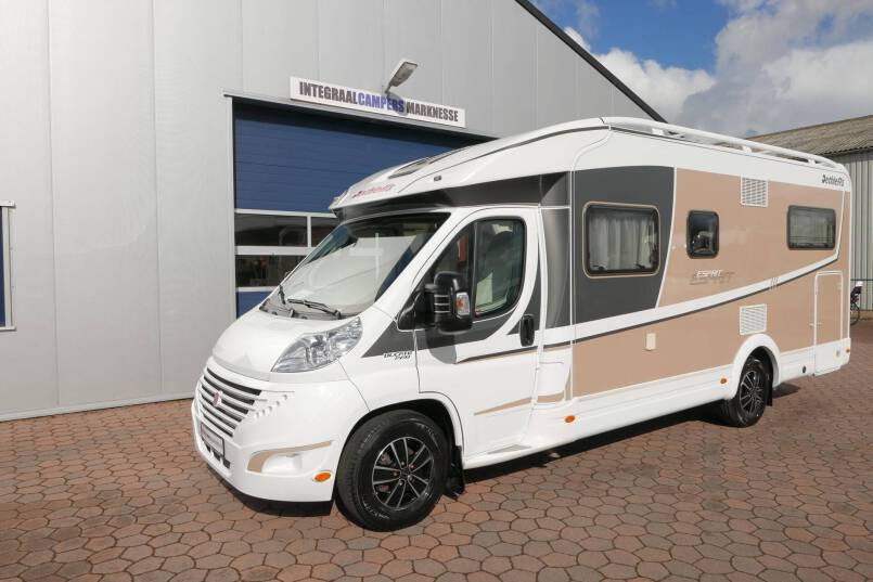 Dethleffs Esprit T 6810 150 PK, AL-KO MAXI, enkele bedden 47