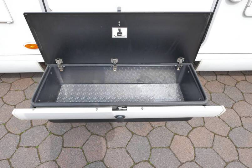 Hymer B 578 3.0 AUTOMAAT, 158 pk, 2 aparte bedden 10