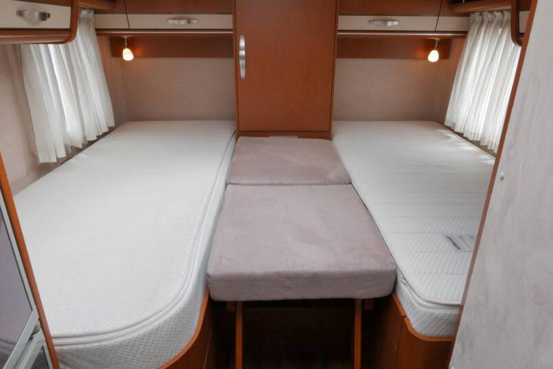 Hymer B 578 3.0 AUTOMAAT, 158 pk, 2 aparte bedden 31
