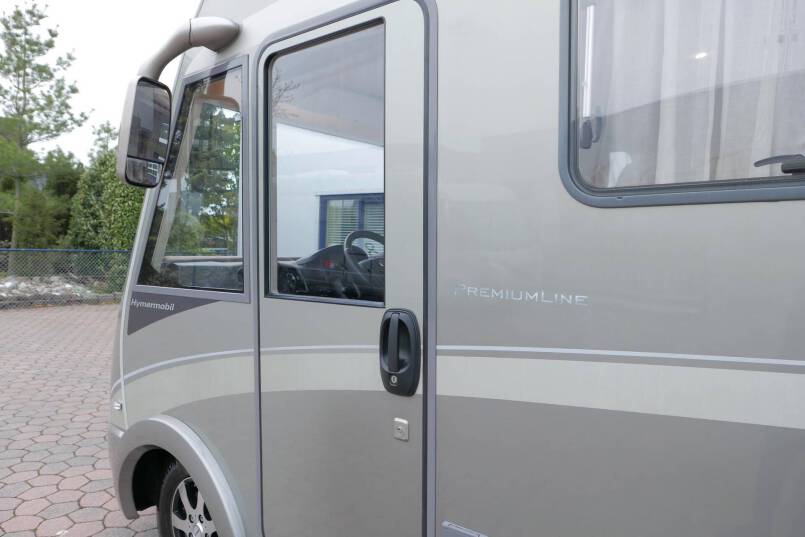 Hymer B 594 PremiumLine Bedrijf 19