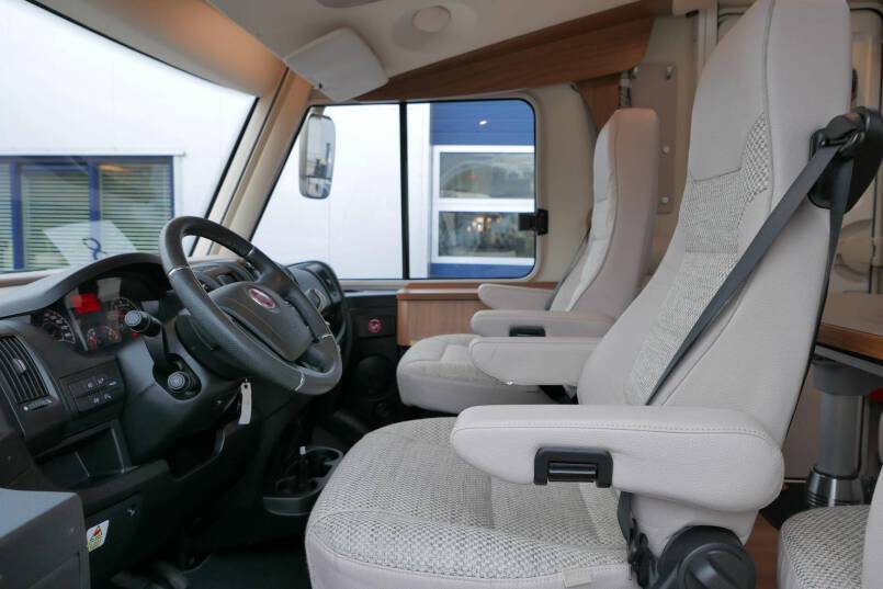 Hymer B 594 PremiumLine Bedrijf 22