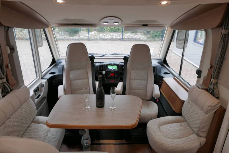 Hymer B 594 PremiumLine Bedrijf 24