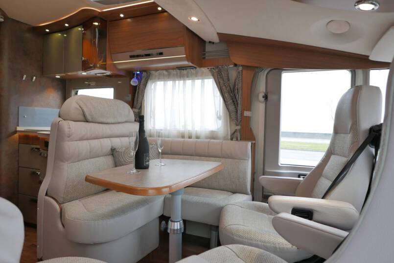 Hymer B 594 PremiumLine Bedrijf 27