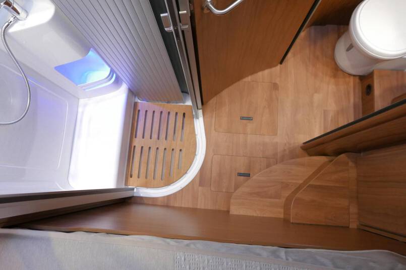 Hymer B 594 PremiumLine Bedrijf 42