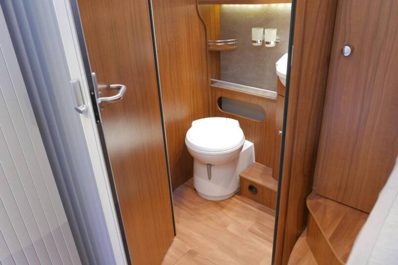 Hymer B 594 PremiumLine Bedrijf 43