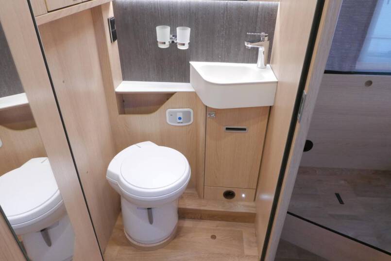 Hymer B-ML 790 MasterLine Hymer  B-ML 790 MasterLine Queensbed, Mercedes-Benz, 2020 45