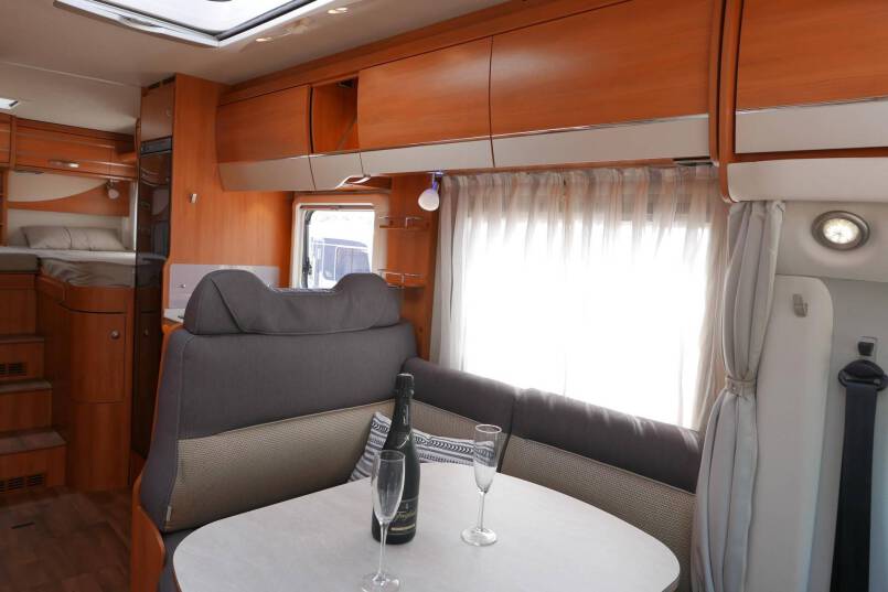 Hymer T 588 SL 180 PK AUTOMAAT, AL-KO Maxi chassis, Alde verwarming 25