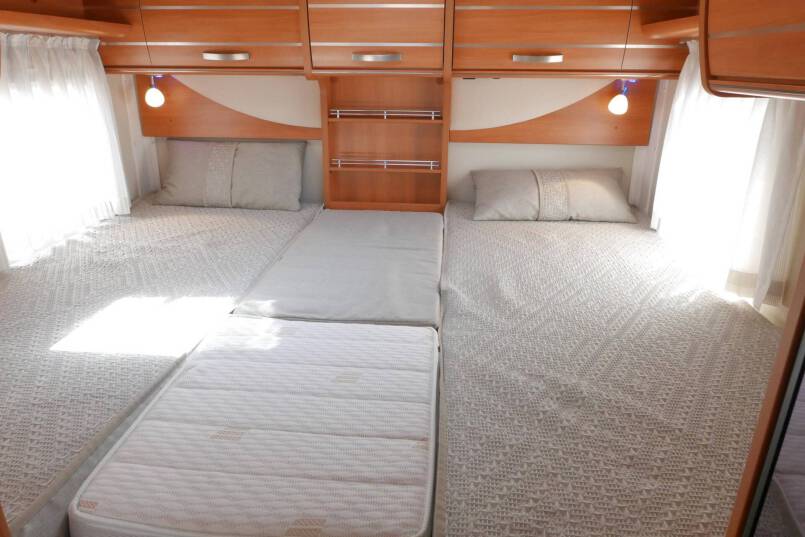 Hymer T 588 SL 180 PK AUTOMAAT, AL-KO Maxi chassis, Alde verwarming 30