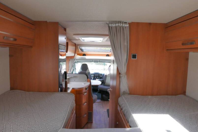 Hymer T 588 SL 180 PK AUTOMAAT, AL-KO Maxi chassis, Alde verwarming 32