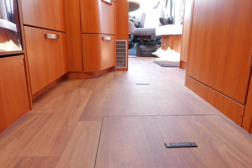 Hymer T 588 SL 180 PK AUTOMAAT, AL-KO Maxi chassis, Alde verwarming 35