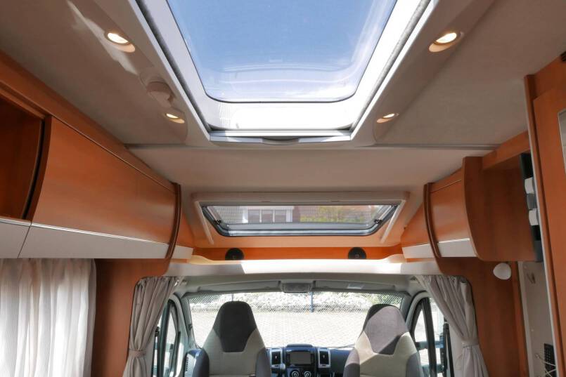 Hymer T 588 SL 180 PK AUTOMAAT, AL-KO Maxi chassis, Alde verwarming 39