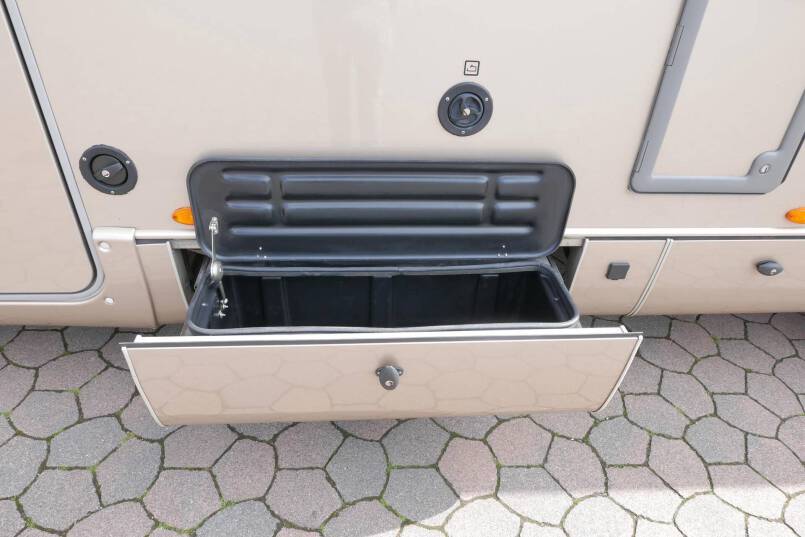 Burstner I 730 Elegance 3.0 AUTOMAAT, queensbed, vol optie 14