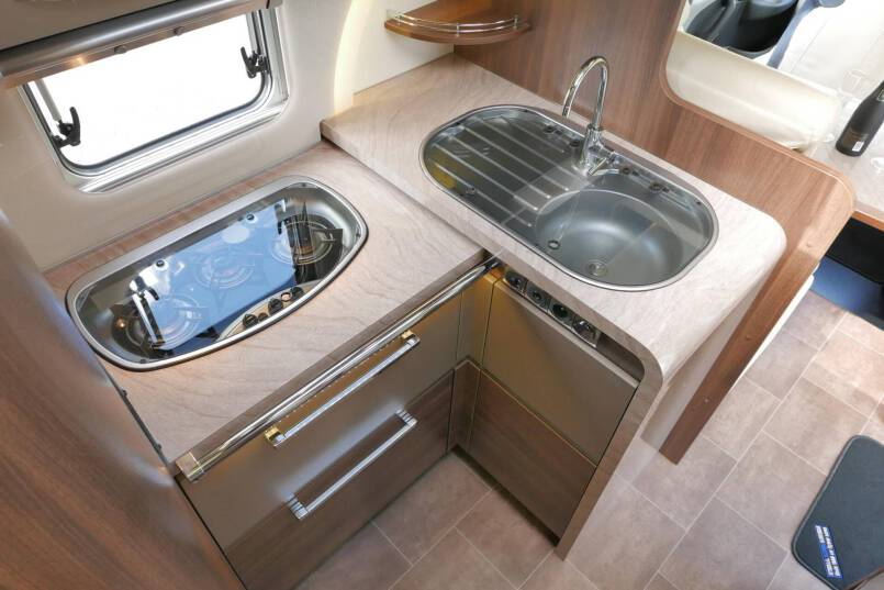 Burstner I 730 Elegance 3.0 AUTOMAAT, queensbed, vol optie 30