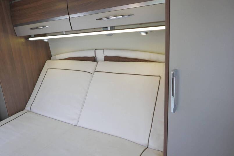 Burstner I 730 Elegance 3.0 AUTOMAAT, queensbed, vol optie 37