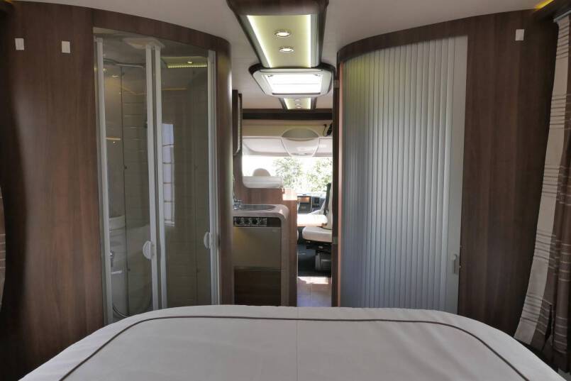 Burstner I 730 Elegance 3.0 AUTOMAAT, queensbed, vol optie 38