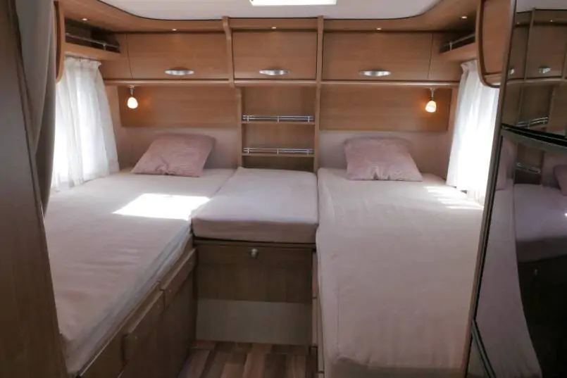 Hymer T 674  Premium 50 edition, 3.0 AUTOMAAT, enkele bedden, Maxi chassis 32