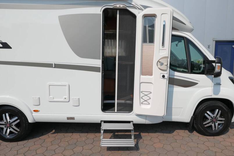 Hymer T 568 SL 3.0 177 pk AUTOMAAT, LEVELSYSTEEM, Maxi chassis 13