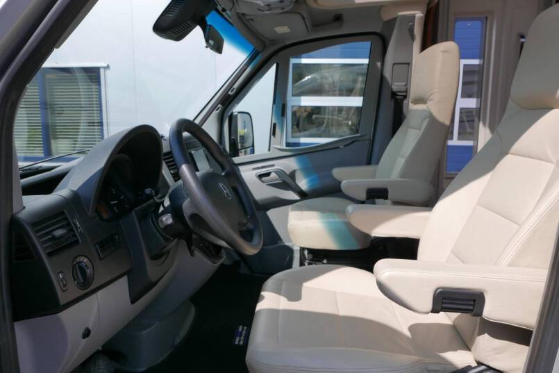 Hymer ML-T 580 Hymer  ML-T 580 AUTOMAAT Mercedes-Benz, enkele bedden, luchtvering 19