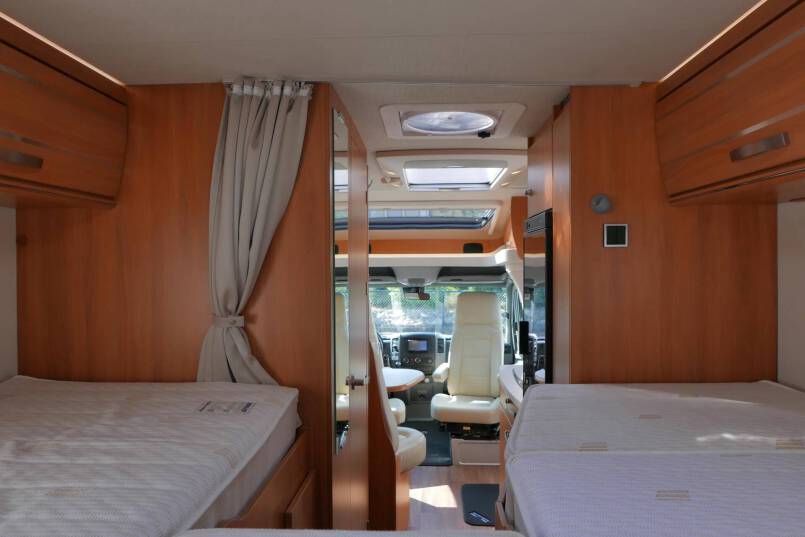 Hymer ML-T 580 Hymer  ML-T 580 AUTOMAAT Mercedes-Benz, enkele bedden, luchtvering 35