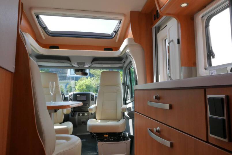 Hymer ML-T 580 Hymer  ML-T 580 AUTOMAAT Mercedes-Benz, enkele bedden, luchtvering 40