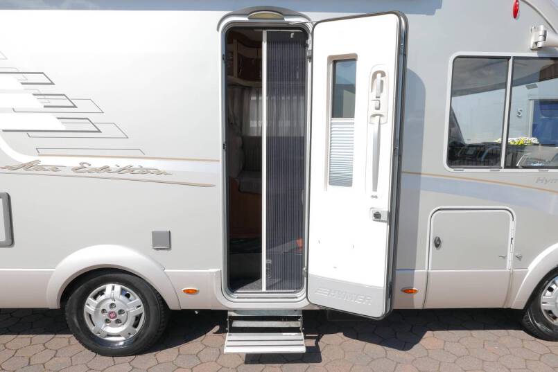 Hymer B 524 SL Star Edition  3.0 AUTOMAAT, Champagne, vol optie 11