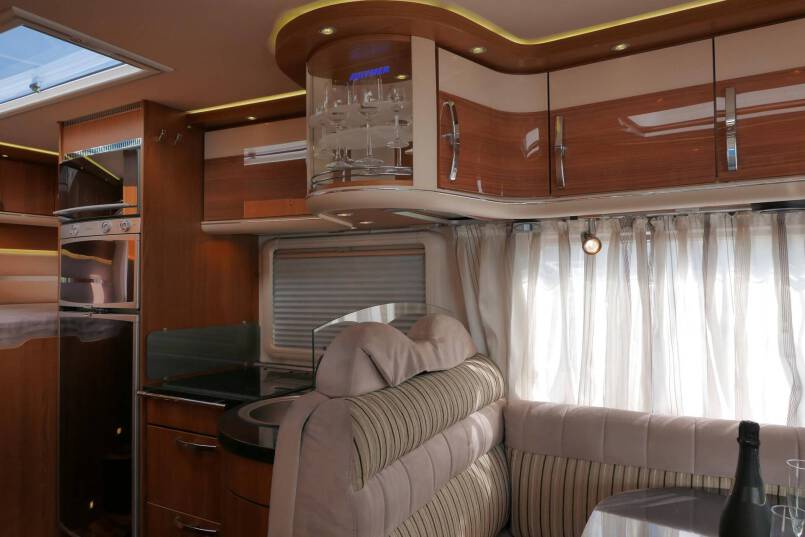 Hymer B 524 SL Star Edition  3.0 AUTOMAAT, Champagne, vol optie 25