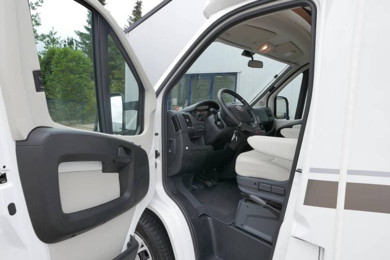 Hymer Exsis T 474 AUTOMAAT, lengte bedden, 6.50 m 18