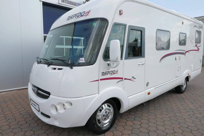 Rapido 9083 DF 3.0 AUTOMAAT, grote garage 8