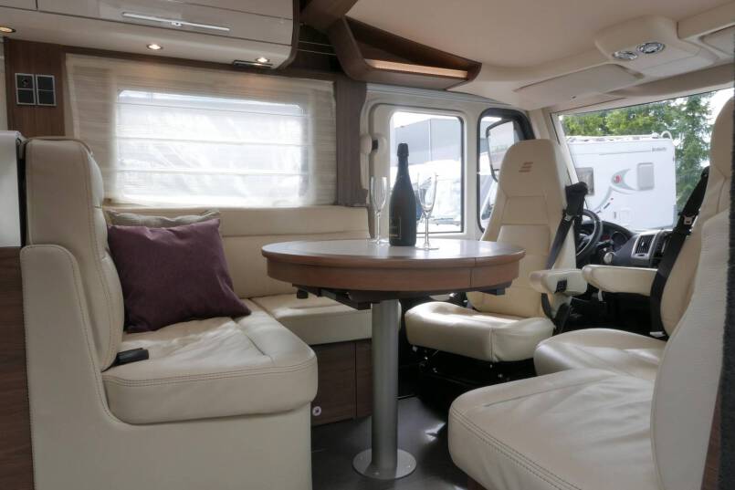 Hymer B-SL 674 SupremeLine AUTOMAAT, Lengte bedden, Dakairco 26