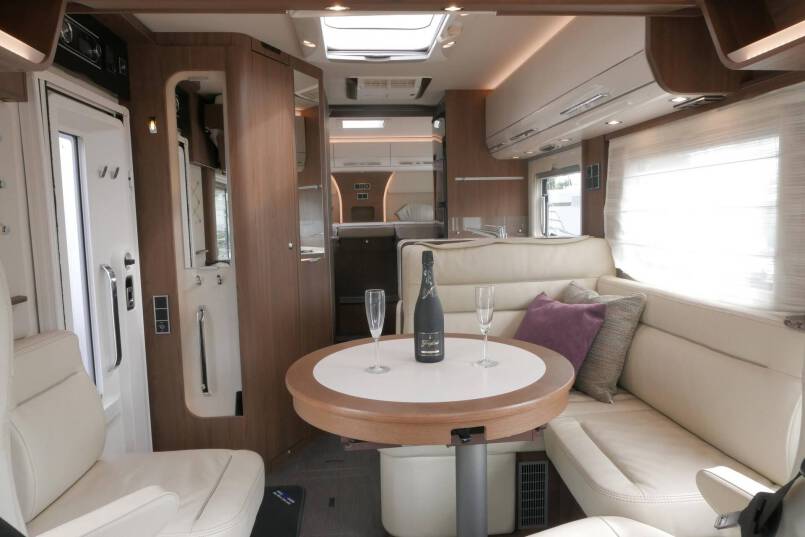 Hymer B-SL 674 SupremeLine AUTOMAAT, Lengte bedden, Dakairco 29