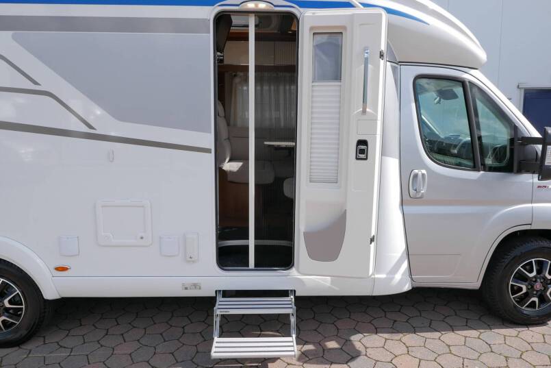 Hymer T 588 SL AL-KO chassis, AUTOMAAT, lengte bedden 13