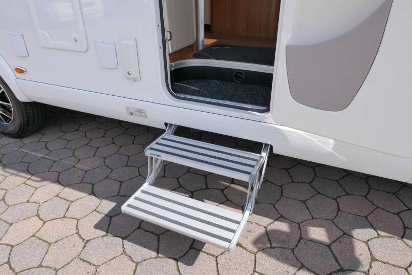 Hymer T 588 SL AL-KO chassis, AUTOMAAT, lengte bedden 14