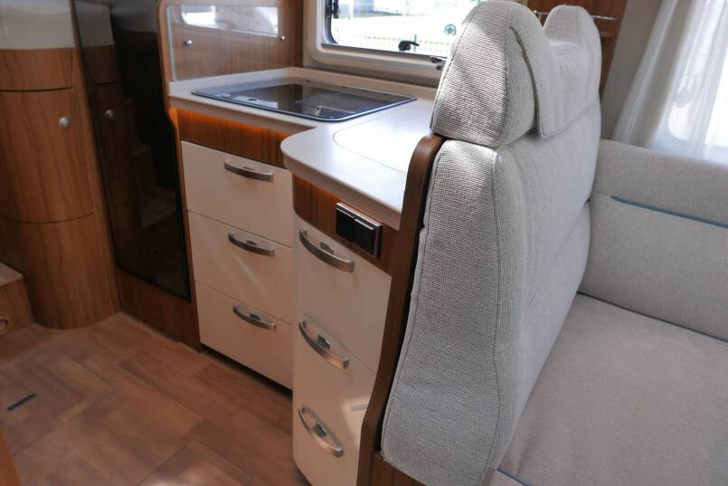 Hymer T 588 SL AL-KO chassis, AUTOMAAT, lengte bedden 30