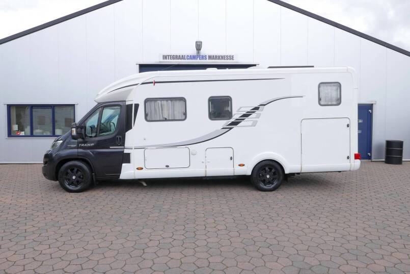 Hymer T 678 CL AL-KO chassis 180PK AUTOMAAT, levelsysteem 2