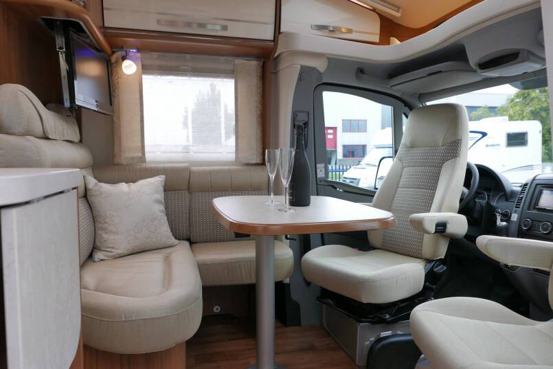 Hymer ML-T 580 7G AUTOMAAT, 4200 chassis, enkele bedden 19