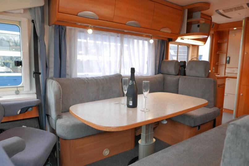 Hymer B 544 Élégance zilver 2 X AIRCO, automatische schotel 21