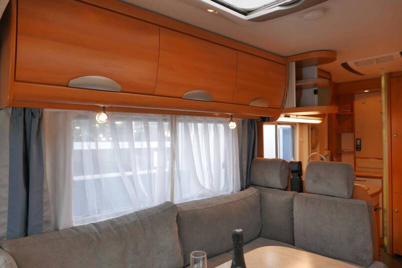 Hymer B 544 Élégance zilver 2 X AIRCO, automatische schotel 23