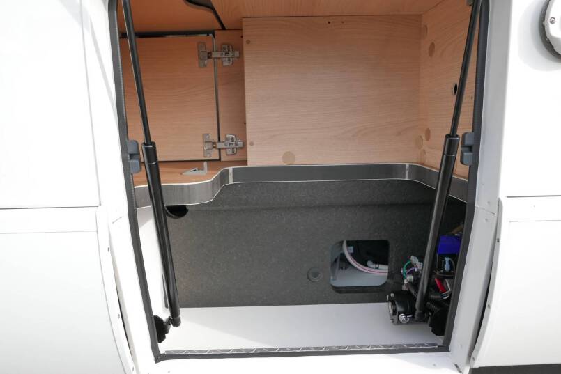 Hymer BMCT-580 9G AUTOMAAT 177 pk, LEVELSYSTEEM, Mercedes 14