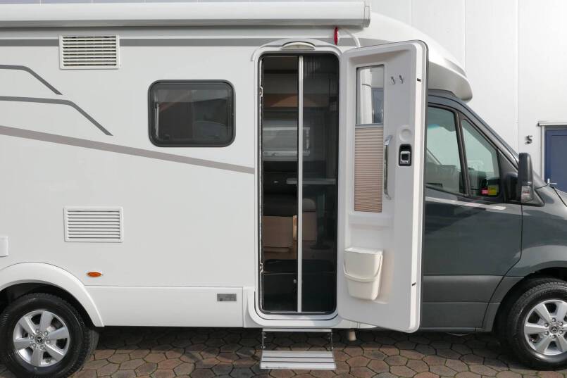 Hymer BMCT-580 9G AUTOMAAT 177 pk, LEVELSYSTEEM, Mercedes 15