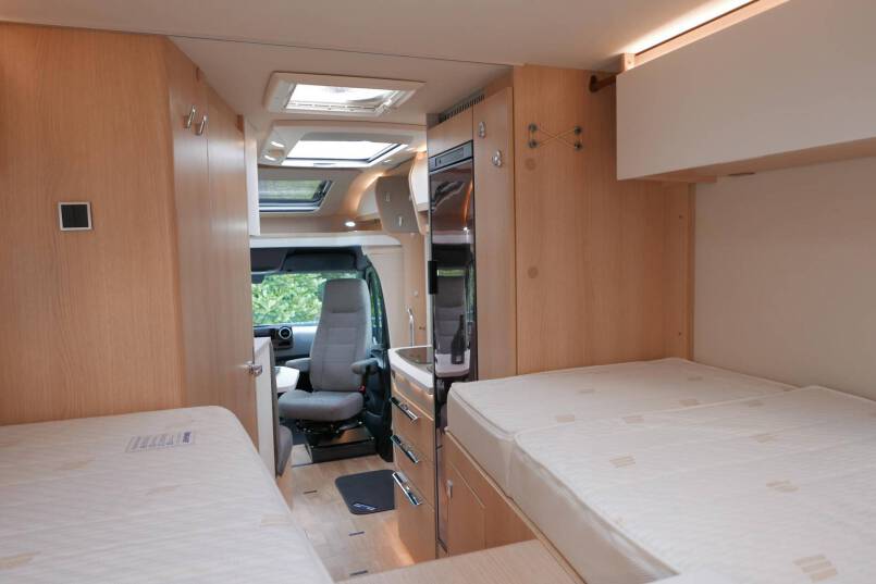 Hymer BMCT-580 9G AUTOMAAT 177 pk, LEVELSYSTEEM, Mercedes 33