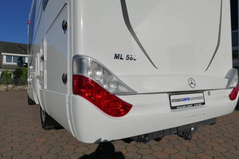 Hymer ML-T 580 Lage bedden 163 pk AUTOMAAT, 2 x airco. Mercedes- Benz 7