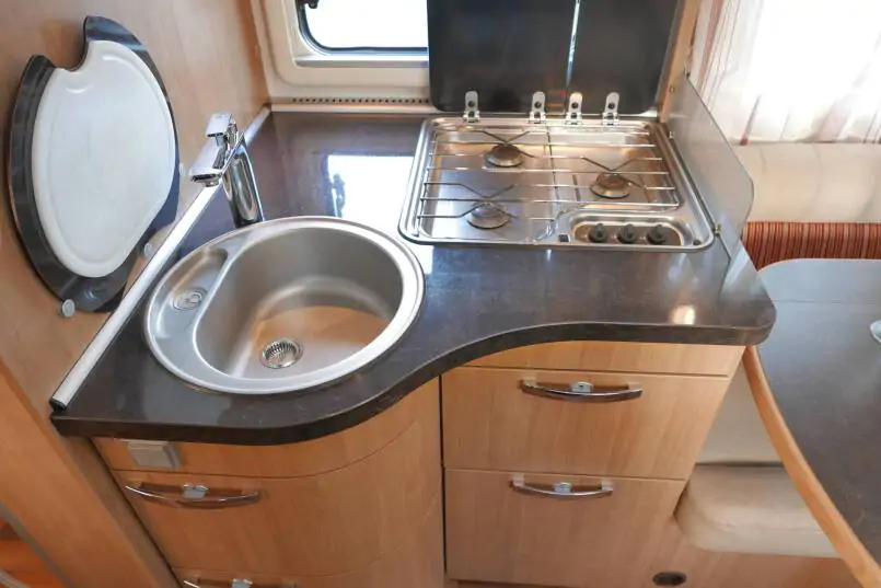 Hymer B 598 Queensbed, ruime indeling, 28