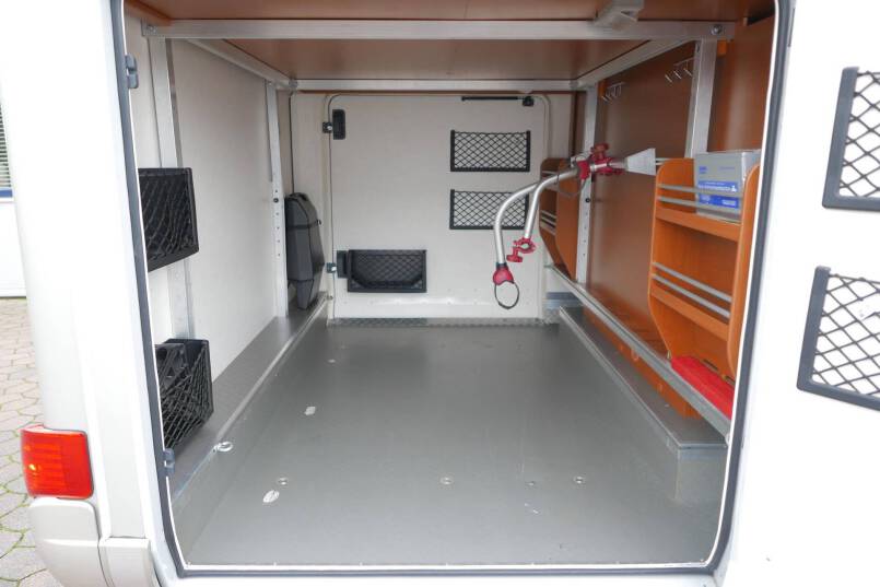 Hymer B 694 Champagne 3.0 158 PK, 28.650 km, ruime indeling. 10