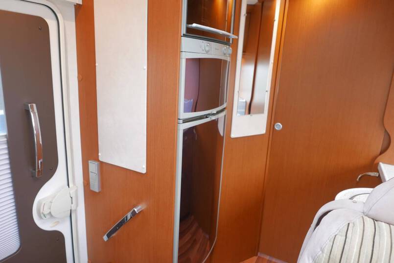 Hymer B 694 Champagne 3.0 158 PK, 28.650 km, ruime indeling. 25
