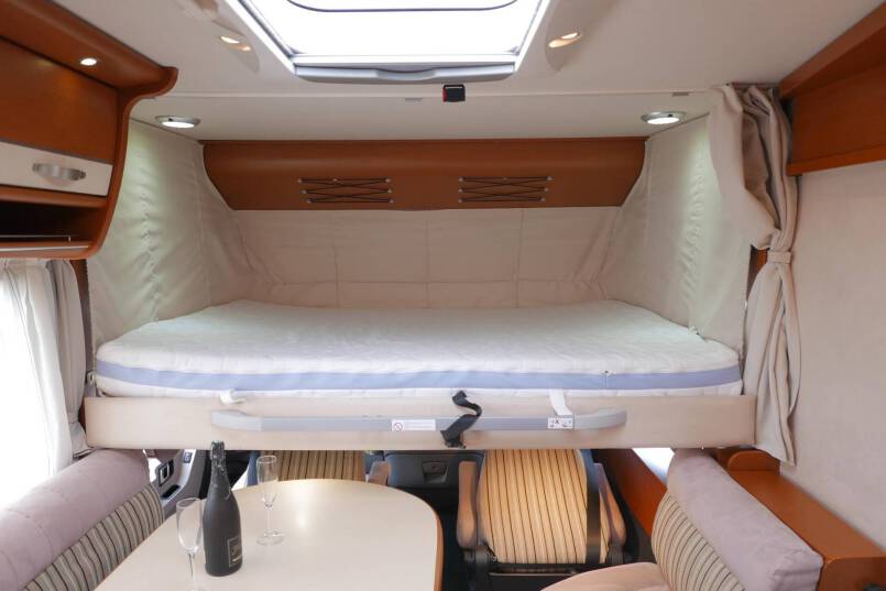 Hymer B 694 Champagne 3.0 158 PK, 28.650 km, ruime indeling. 41