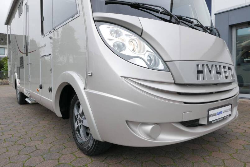 Hymer B 694 Champagne 3.0 158 PK, 28.650 km, ruime indeling. 7