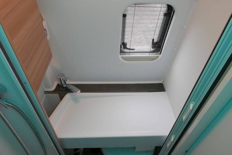 Knaus BOXDRIVE 680 ME 177 pk 7 traps AUTOMAAT, schotel, solar 43